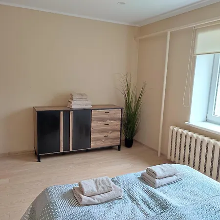 Two Bedroom In Centre Appartement Ventspils